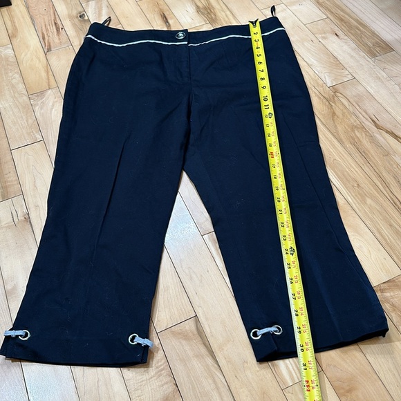 Laura Petites Capris - Picture 3 of 8